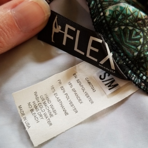 CLEARANCE FLEX Crystal Galaxy Yoga Capris - S - Picture 7 of 7